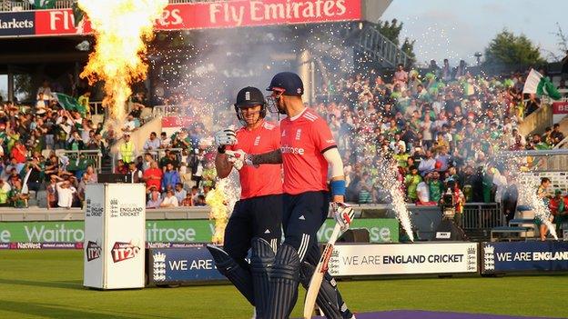 England's Alex Hales and Jason Roy