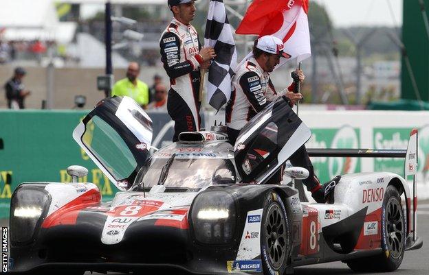 Alonso competing at Le Mans