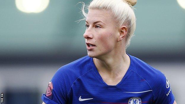 Bethany England in action for Chelsea