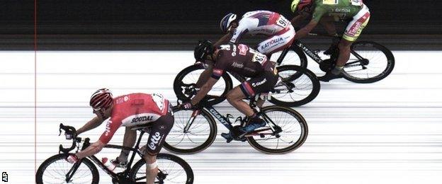 Andre Greipel (left) wins the sprint finish