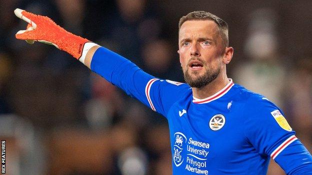 Ben Hamer in action for Leicester City