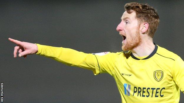 Stephen Quinn in action for Burton Albion