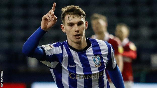 Liam Shaw scores for Sheffield Wednesday