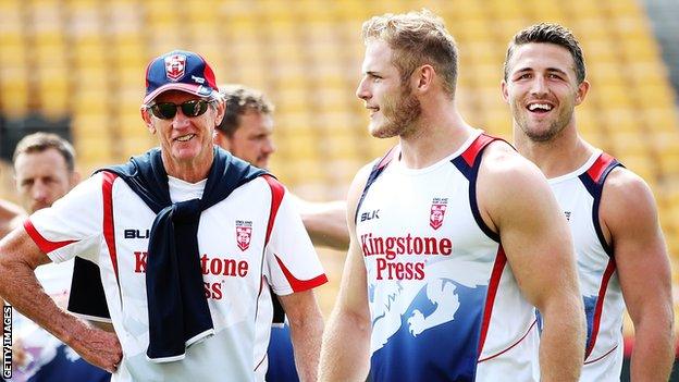 England coach Wayne Bennett (left) during training with his players