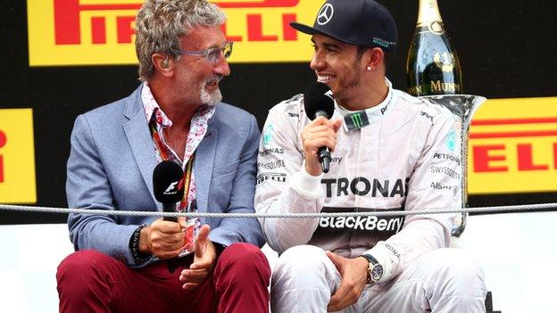 Eddie Jordan speaking to Lewis Hamilton