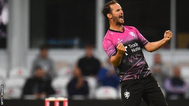 Lewis Gregory celebrates Somerset's win against Hampshire