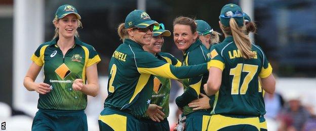 Australia celebrate the wicket of Sarah Taylor