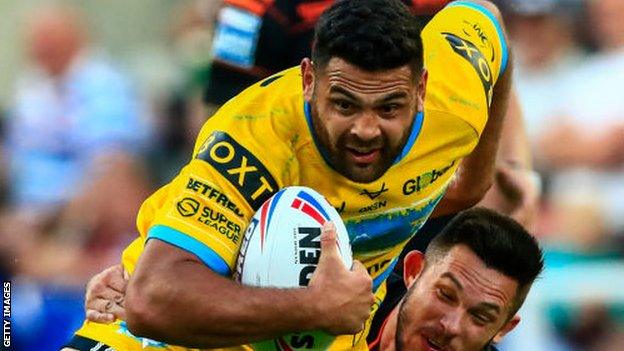 Rhyse Martin of Leeds Rhinos carries the ball