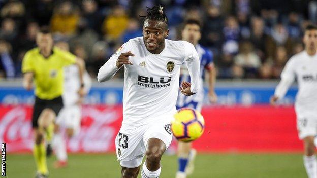 Michy Batshuayi playing for Valencia