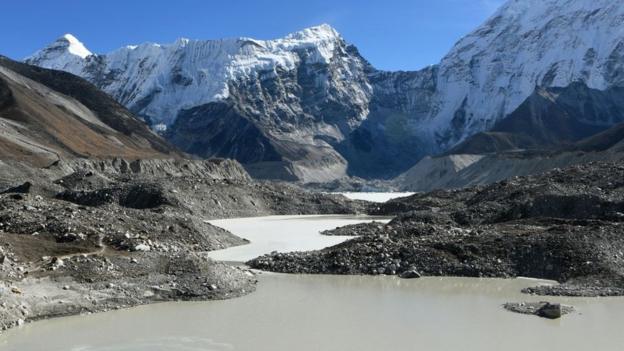 Mount Everest: Deadly Season Puts Focus On Record Climbing Permits ...