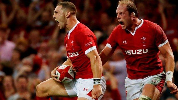 George North scores a try for Wales