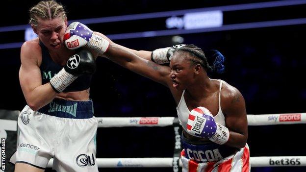 Claressa Shields punches Savannah Marshall