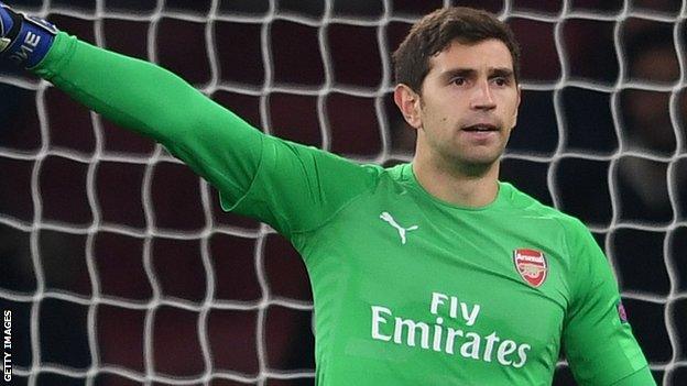 Arsenal goalkeeper Emiliano Martinez