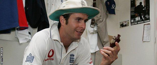 Michael Vaughan with the Ashes urn