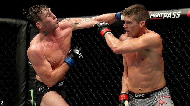 Darren Till beats Stephen Thompson