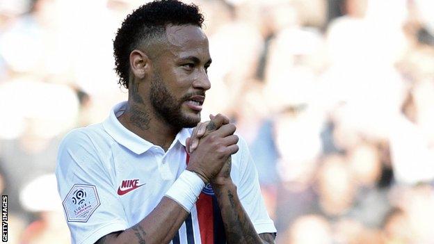 Neymar reacts during the game against Strasbourg