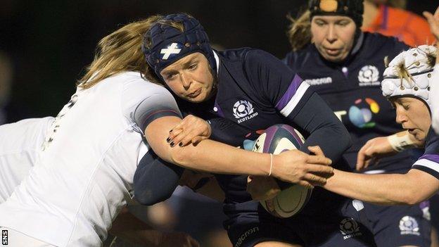 Scotland's Sarah Bonar carries the ball against England in the 2018 Six Nations