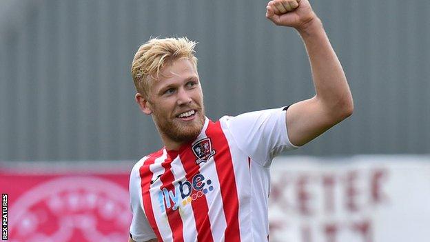 Jayden Stockley celebrating a goal