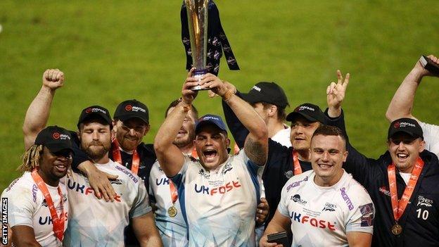 Sale Sharks lift the Premiership Cup