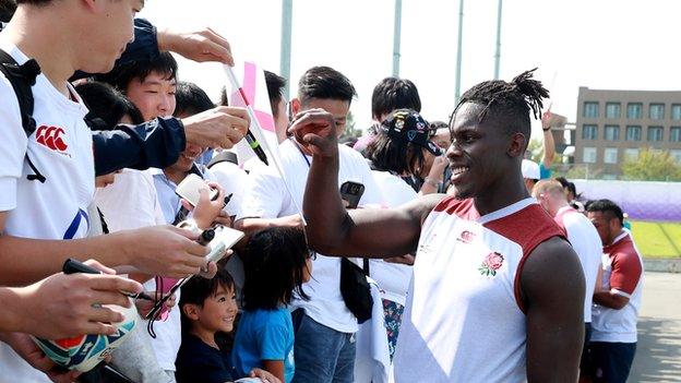 Mario Itoje meeting fans in Japan