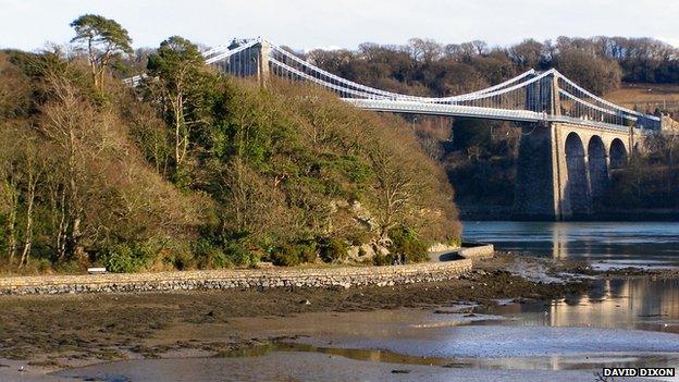 Belgian Promenade and Telford suspension bridge in Menai Bridge - photo by David Dixon