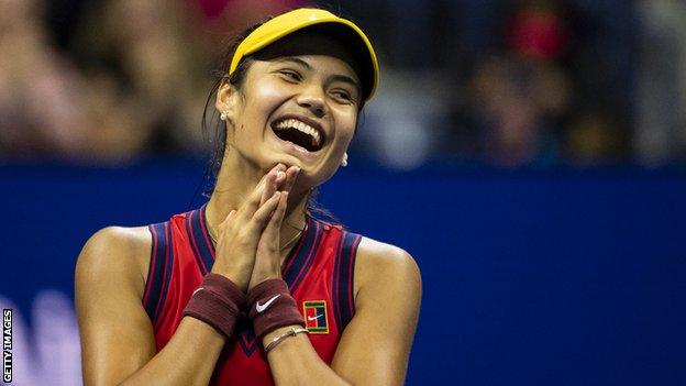 Emma Raducanu celebrates beating Maria Sakkari in the US Open semi-finals