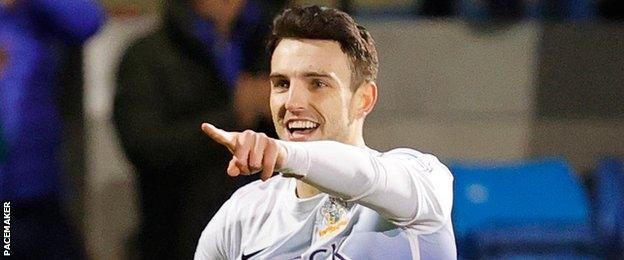 Glenavon brought an end to Dungannon's recent winning run