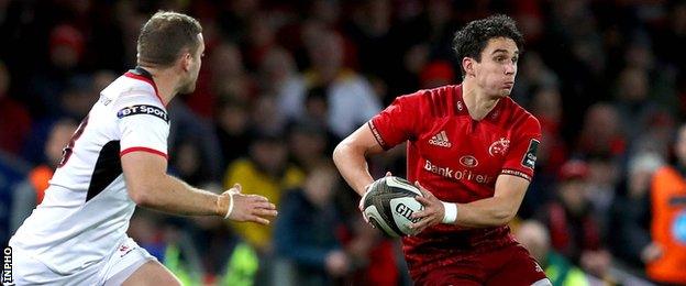 Munster fly-half Joey Carbery