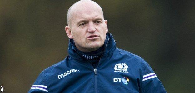 Gregor Townsend oversees Scotland training