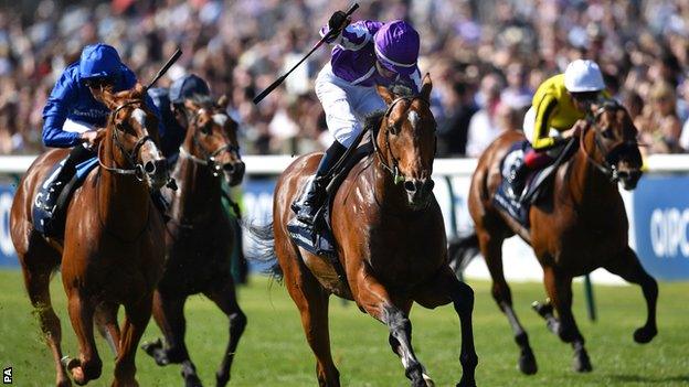 Saxon Warrior wins at Newmarket