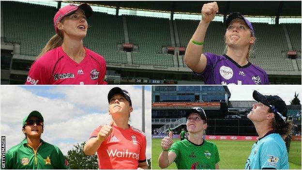 Heather Knight tossing the coin with Ellyse Perry, Bismah Maroof and Natalie Sciver