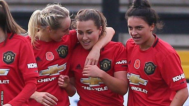 Amy Turner scores for Man Utd Women at Everton