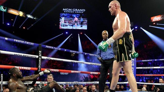 Fury knocks down Wilder