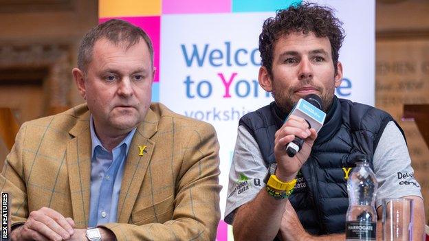 Sir Gary Verity and Mark Cavendish at the launch of the 2018 Tour de Yorkshire