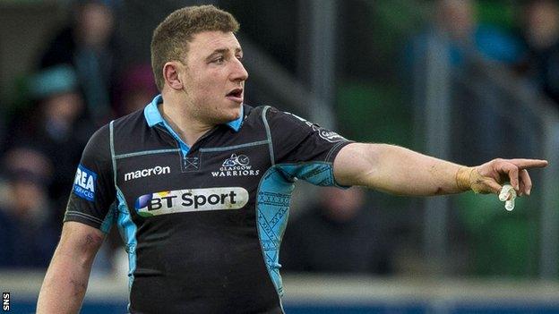 Duncan Weir in action for Glasgow Warriors