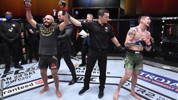 Deiveson Figueiredo (left) defends his flyweight title against Brandon Moreno (right)