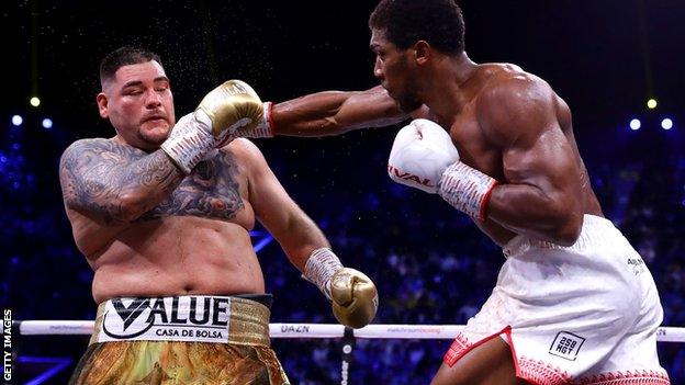 Ruiz Jr (left) and Anthony Joshua (right)