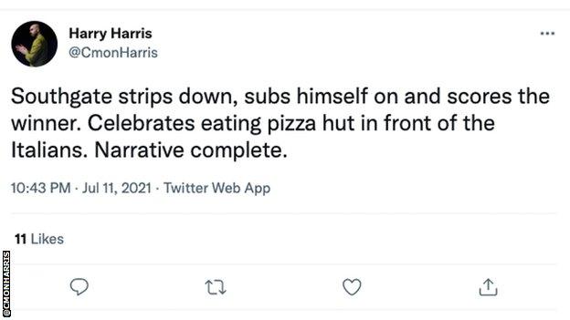 Tweet by Harry Harris.