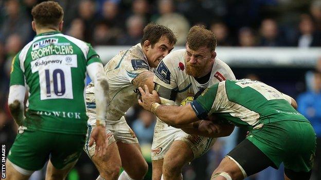 Moray Low playing for Exeter Chiefs against