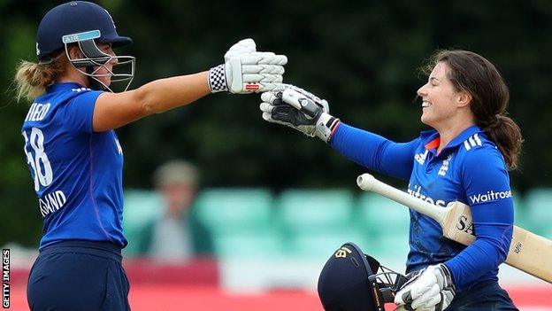 England openers Lauren Winfield and Tammy Beaumont