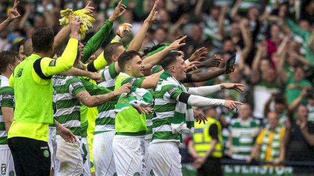 Celtic players celebrate winning the 2017 Scottish Cup