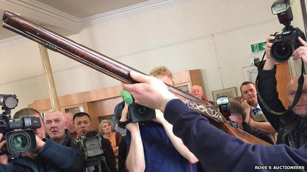 Musket at auction house