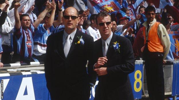 Gwyn Williams (left) and Graham Rix (right) worked together at Chelsea during the 1990s