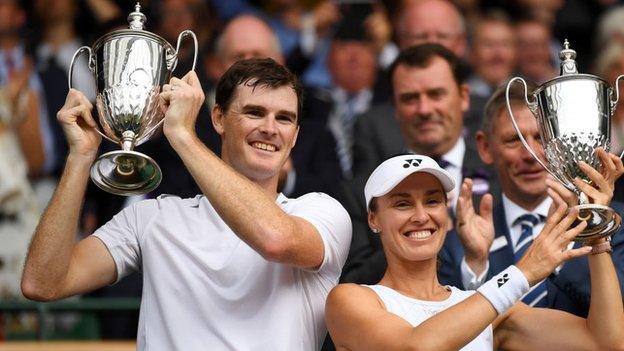 Jamie Murray and Martina Hingis celebrate winning the WImbledon mixed doubles title in 2017