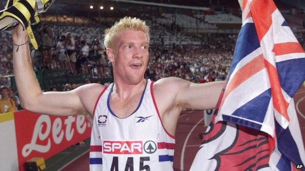 Iwan Thomas