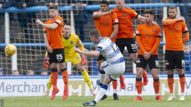 Morton's Michael Tidser fires in the winning free-kick