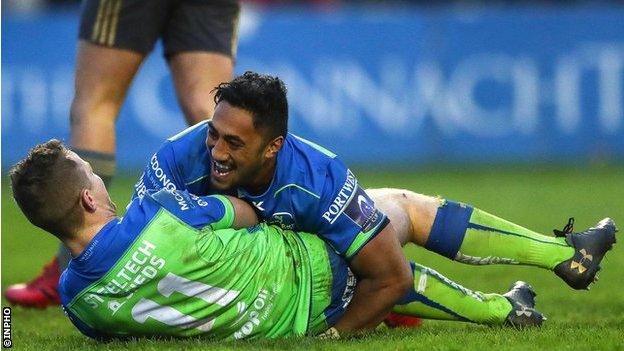 Matt Healy celebrates scoring a try with Bundee Aki