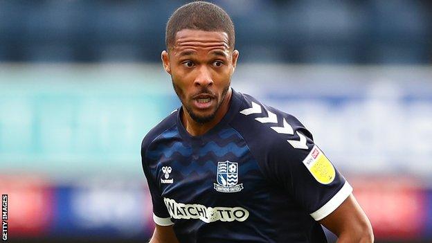 Timothee Dieng in action for Southend United