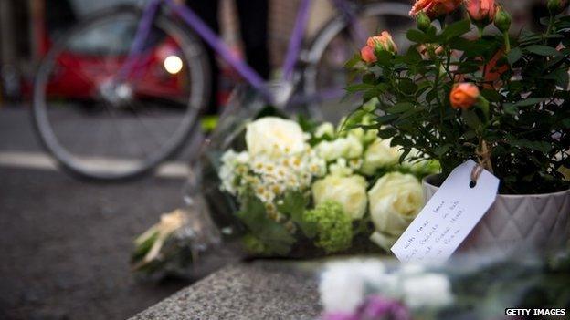 Floral tributes at Bank junction