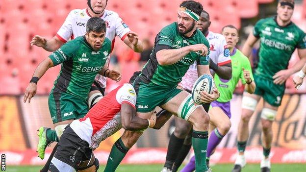 Paul Boyle on the attack for Connacht